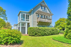 Evolve Cape Cod-Style Home - 6 Mi to Topsail!